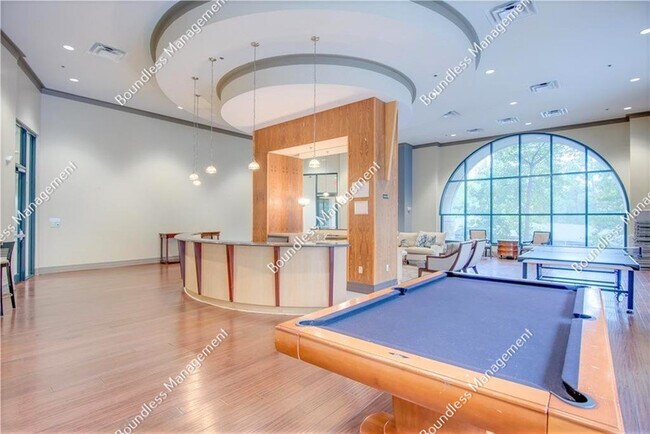 Building Photo - 3040 Peachtree Rd NW