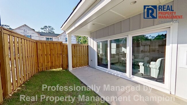 Building Photo - Newly Constructed Luxury Townhomes in Porters Neck