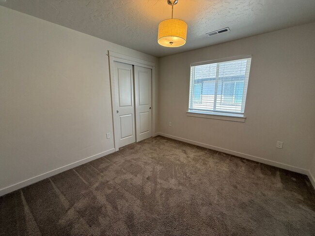 Building Photo - Beautiful Meridian Home in Growing Community Near Parks & Shopping