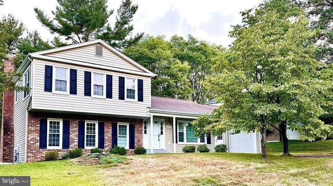 Building Photo - 11912 Clover Knoll Rd