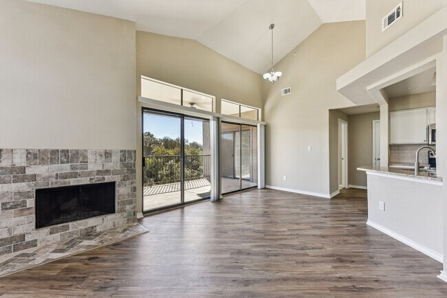 Floorplan - Waters Edge Apartment Homes