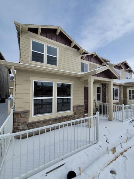 Building Photo - 6461 Old Glory Dr