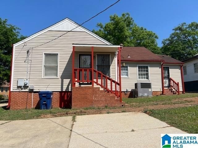 Building Photo - 605 North St E