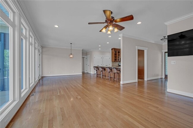 Building Photo - 137 Crawford Lake Dr