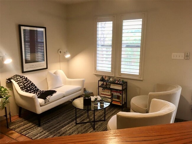 Building Photo - 4804 Ramsey Ave