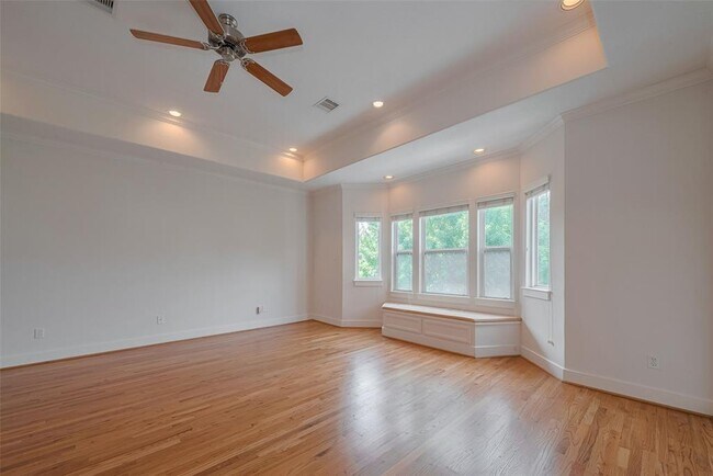 Building Photo - 5338 Fayette St