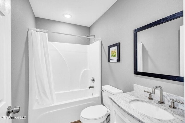 Building Photo - 103 E Orchard Loop