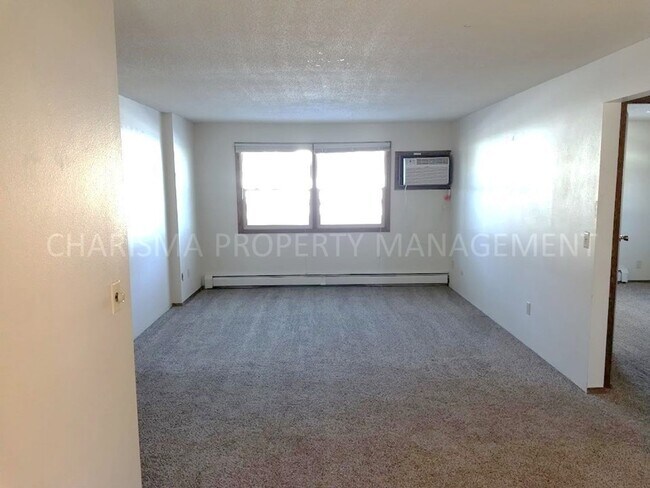 Building Photo - 2 BD - WHEN LOCATION, COMMUNITY AND PRICE MATTER...THIS IS THE PLACE FOR YOU!