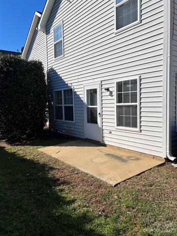 Building Photo - 153 Springwood Ln