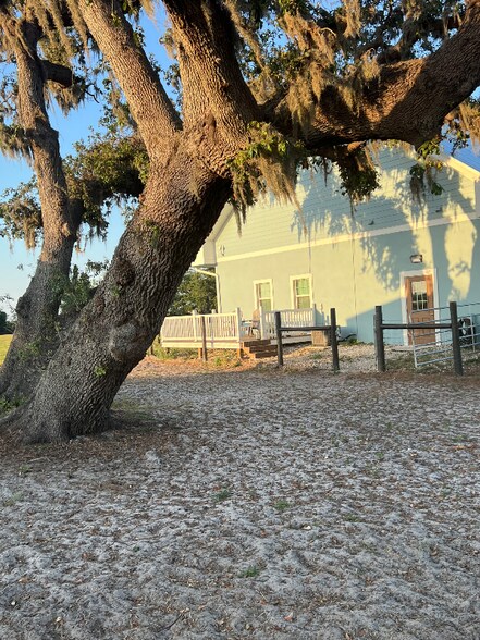 Primary Photo - 23620 Co Rd 675