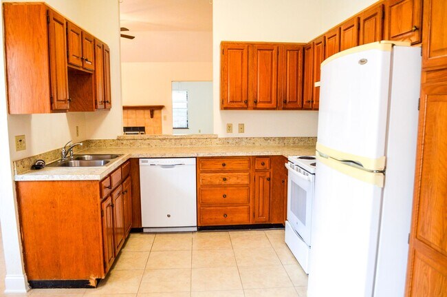 Building Photo - Haile Plantation - Chestnut Hill 3 bedroom 2 bath home