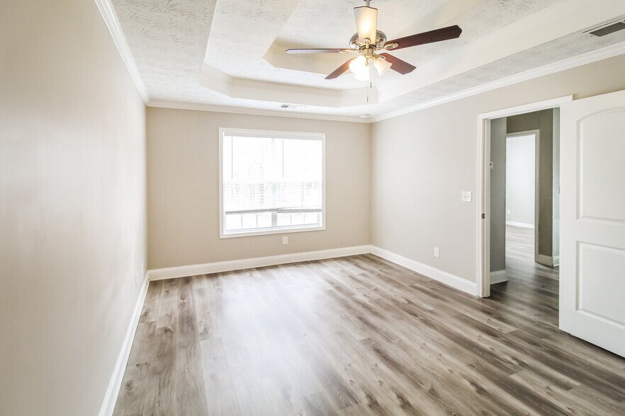 Building Photo - 110 Rosewood Cir