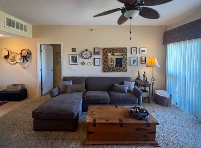 Building Photo - 10401 N Saguaro Blvd