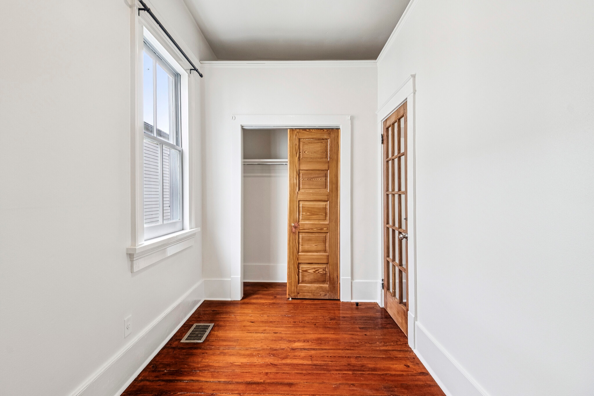 Building Photo - 2642 Lepage St