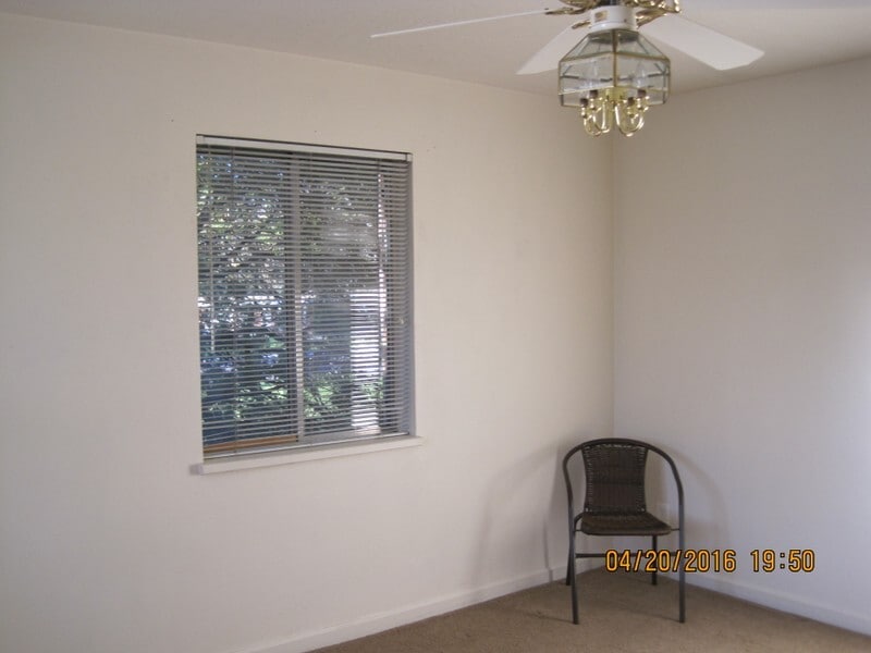 Building Photo - 165 W 200 N