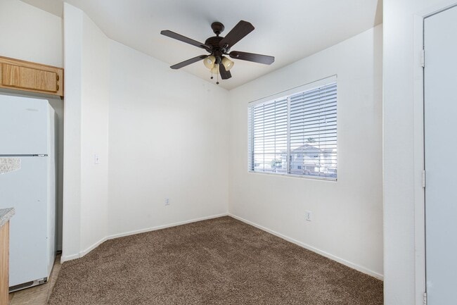 Building Photo - Upstairs 2 br unit in gated community with pool/spa/bbq area