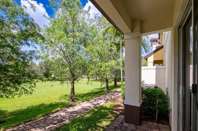 Building Photo - 7651 NW 88 Terrace