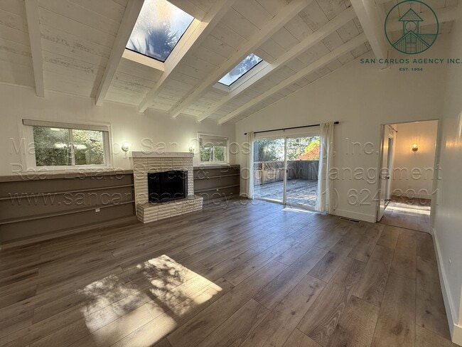 Building Photo - Cute and Recently Remodeled Carmel-by-the-Sea Cottage