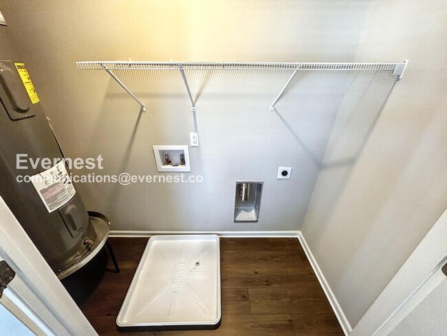 Building Photo - 246 Tara Ct