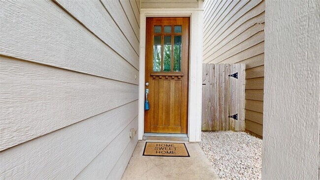 Building Photo - 5430 Camaguey St