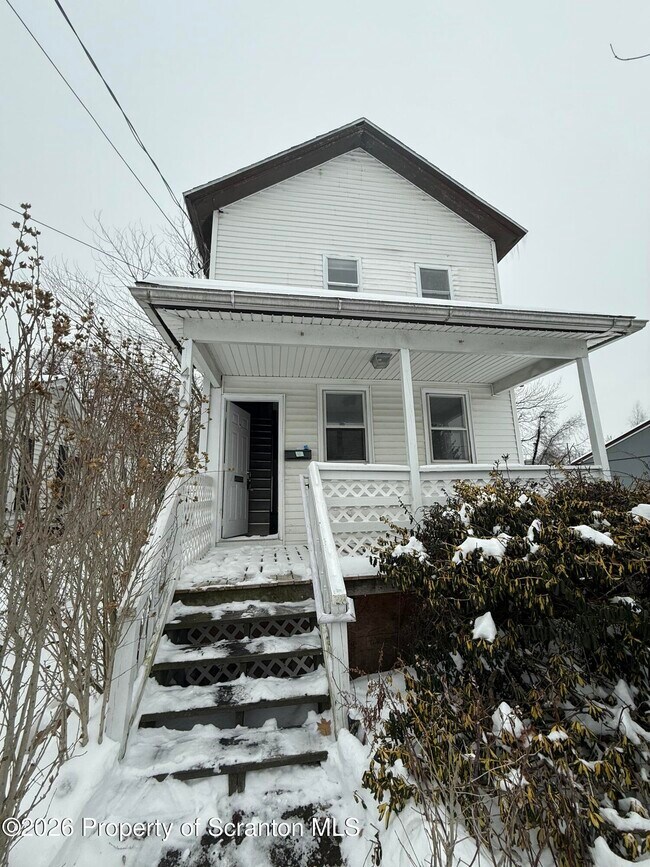 Building Photo - 416 Electric St