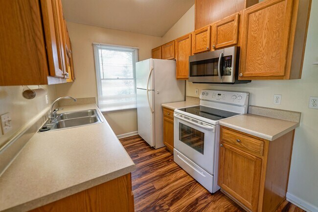 Building Photo - 2143 Delta Way