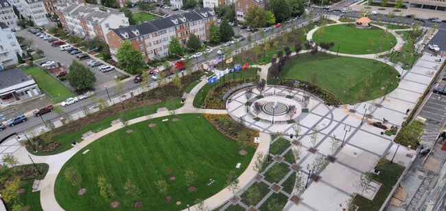 Building Photo - 4 Rutgers Dr