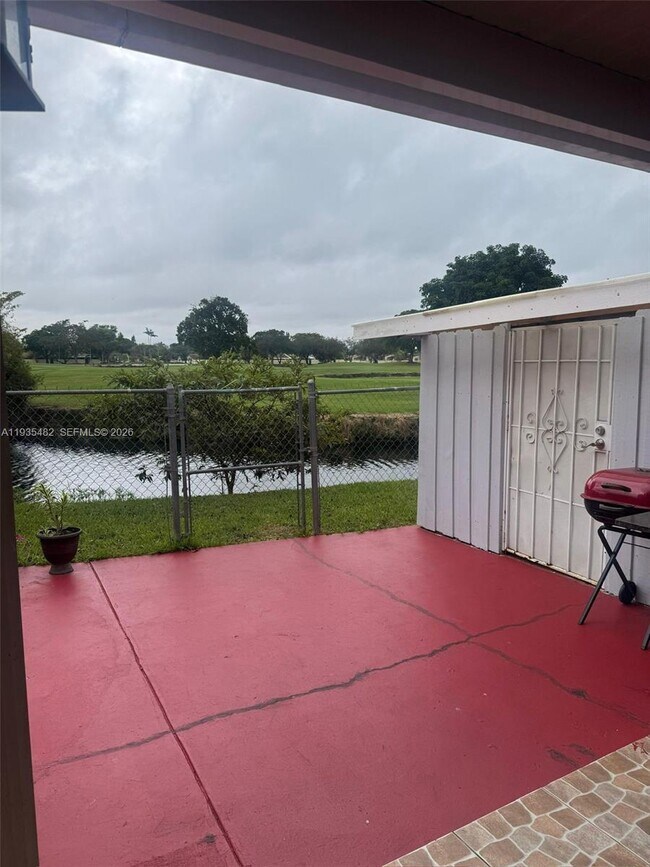 Building Photo - 13854 SW 67th Terrace