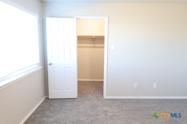 Building Photo - 9904 Maplewood Ct