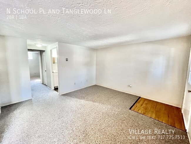 Building Photo - 343 N School Pl