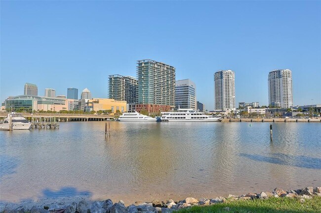 Building Photo - 606 Masthead Ct