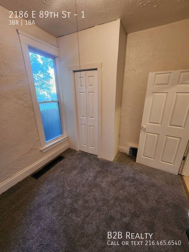 Building Photo - 2186 E 89th St