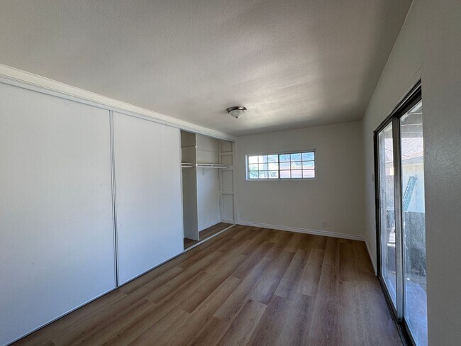 Building Photo - Single Family 3bd 2ba + Office Space