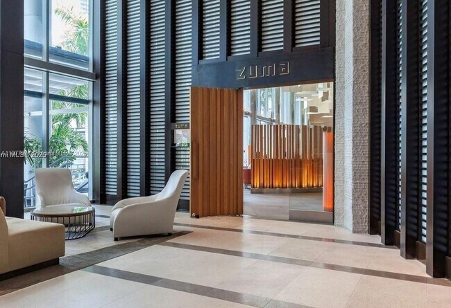 Building Photo - 200 Biscayne Blvd Way
