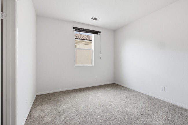 Building Photo - 26844 Albion Way