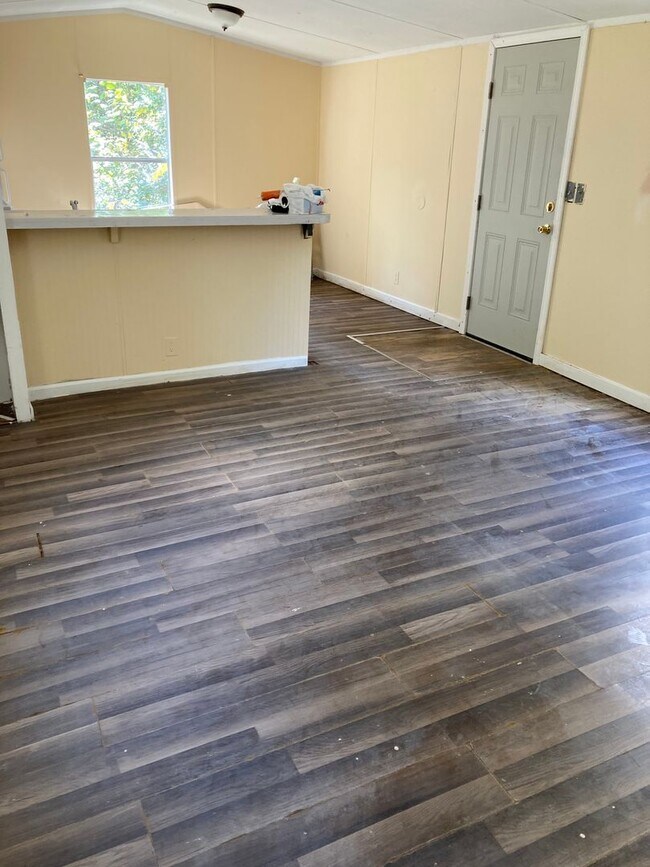 Building Photo - New Home Available! Rent this 2 Bedroom Home in Beech Island!