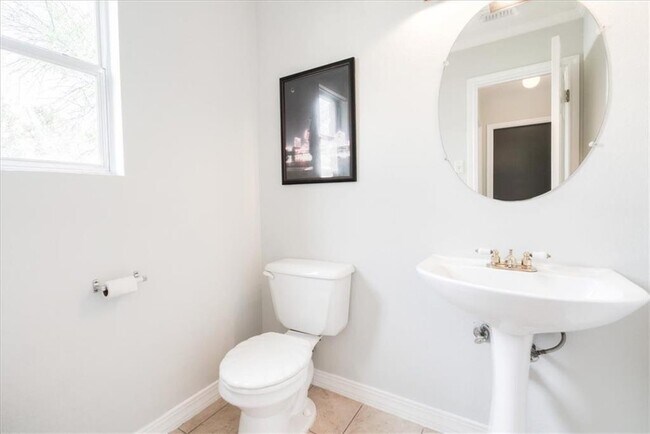 Building Photo - 20805 Jumpers Delight Ln