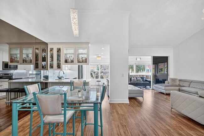 Building Photo - 2121 S Ocean Blvd