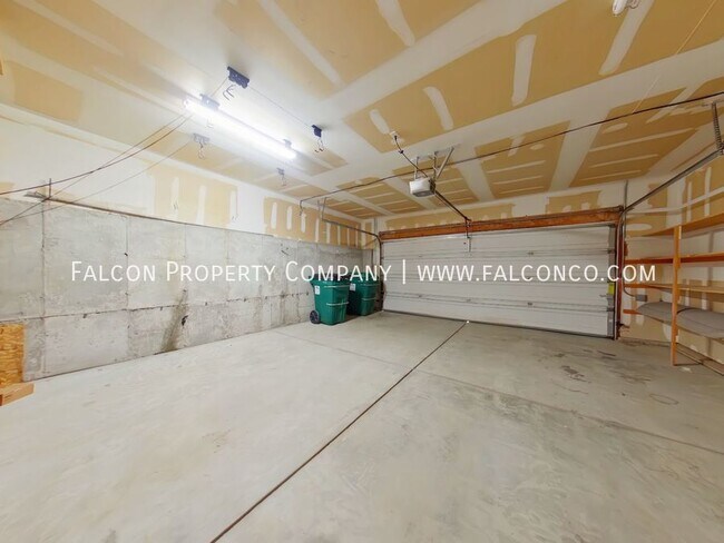 Building Photo - 119 Lake Ave