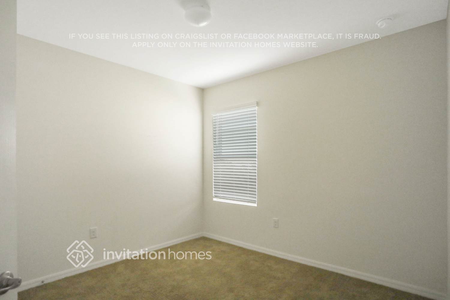 Building Photo - 10292 Silver Pond Lane