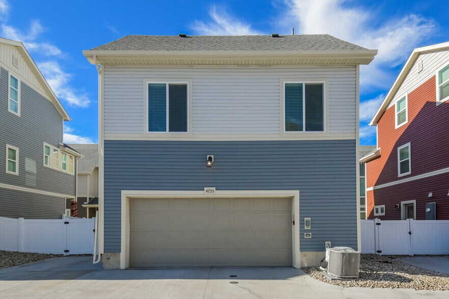 Building Photo - 4755 N Tower Dr