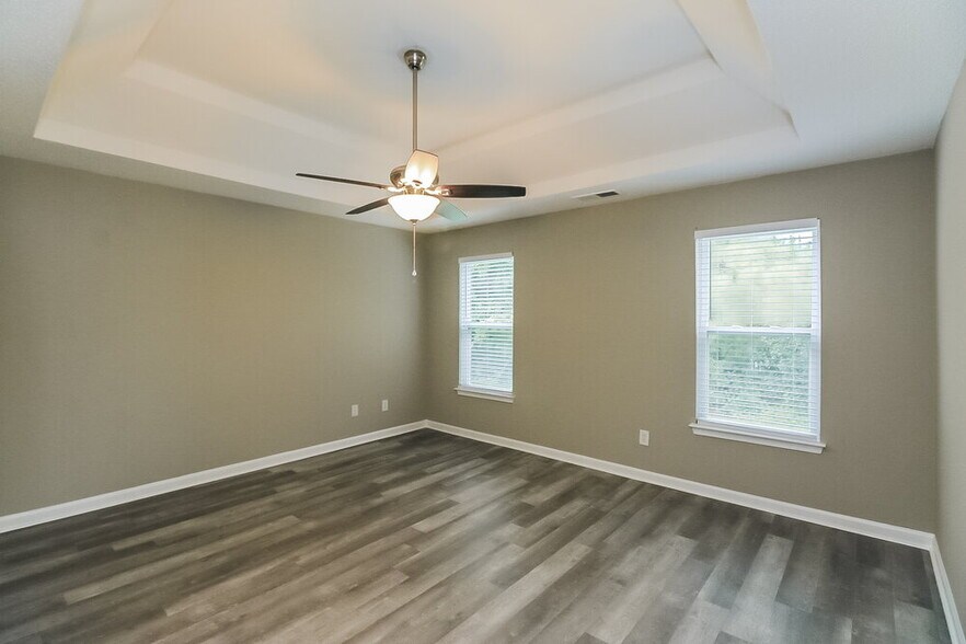 Building Photo - 206 Nadia Ct