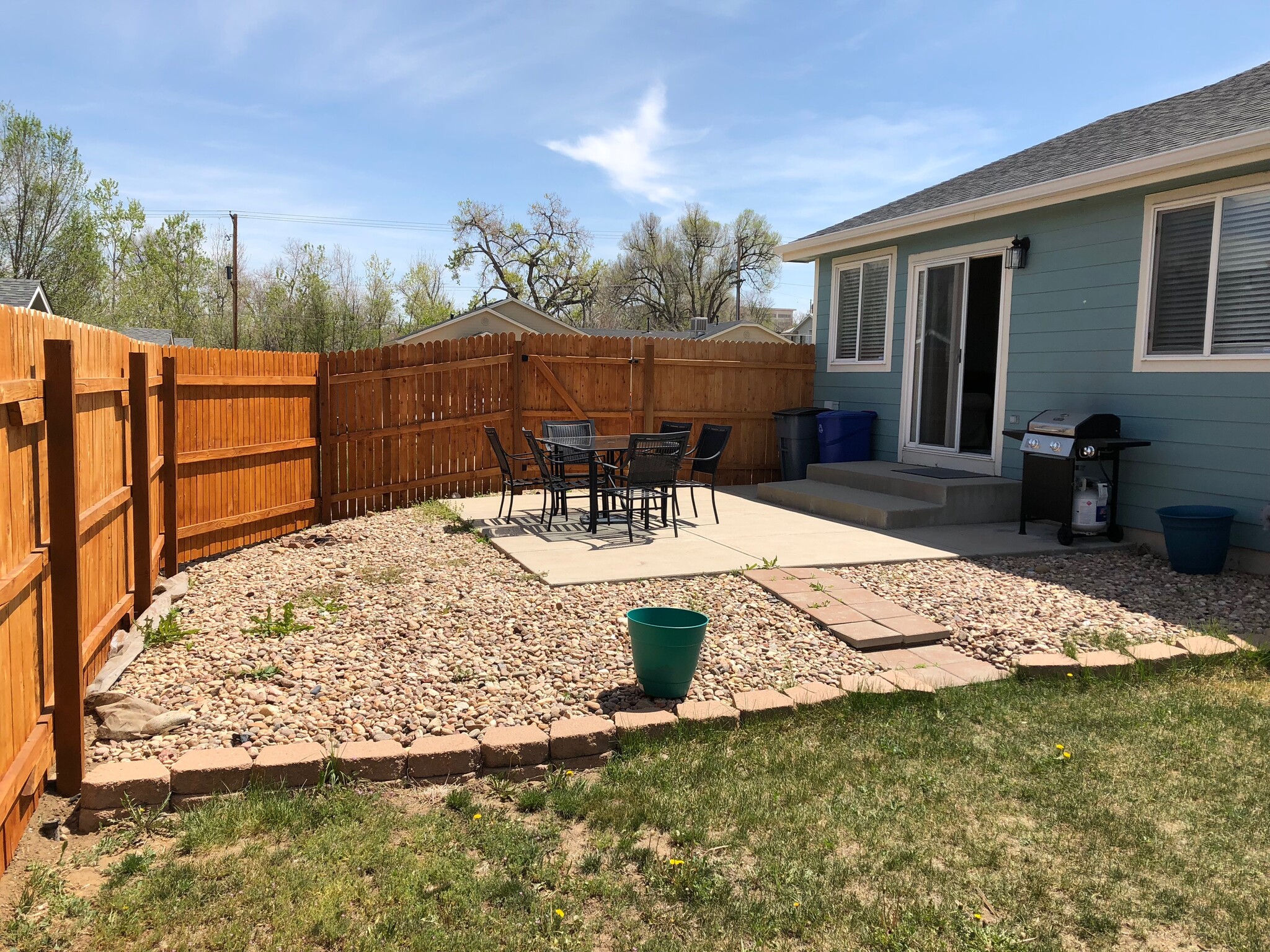 Patio 2 - 5429 Elm Ct