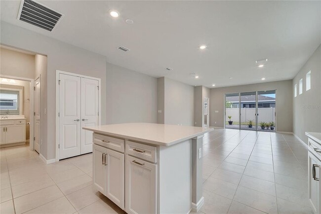 Building Photo - 1848 Spring Shower Circle