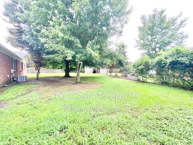 Building Photo - 3809 Ludgate Dr