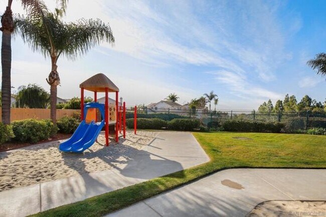 Building Photo - Desirable 3 Bedroom 2 Bath in Ivey Ridge C...