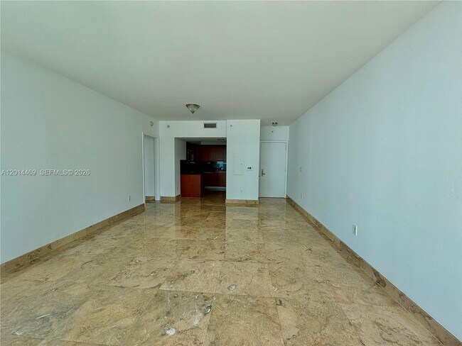 Building Photo - 1331 Brickell Bay Dr