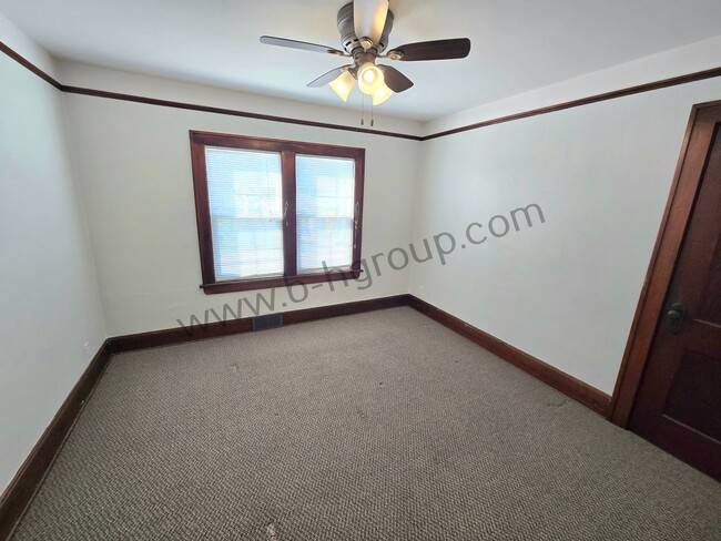 Building Photo - 4529 18th Ave