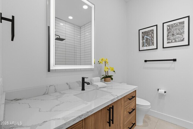 Building Photo - 1501 N Miller Rd