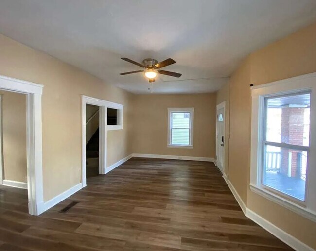 Building Photo - Welcome to your next home!